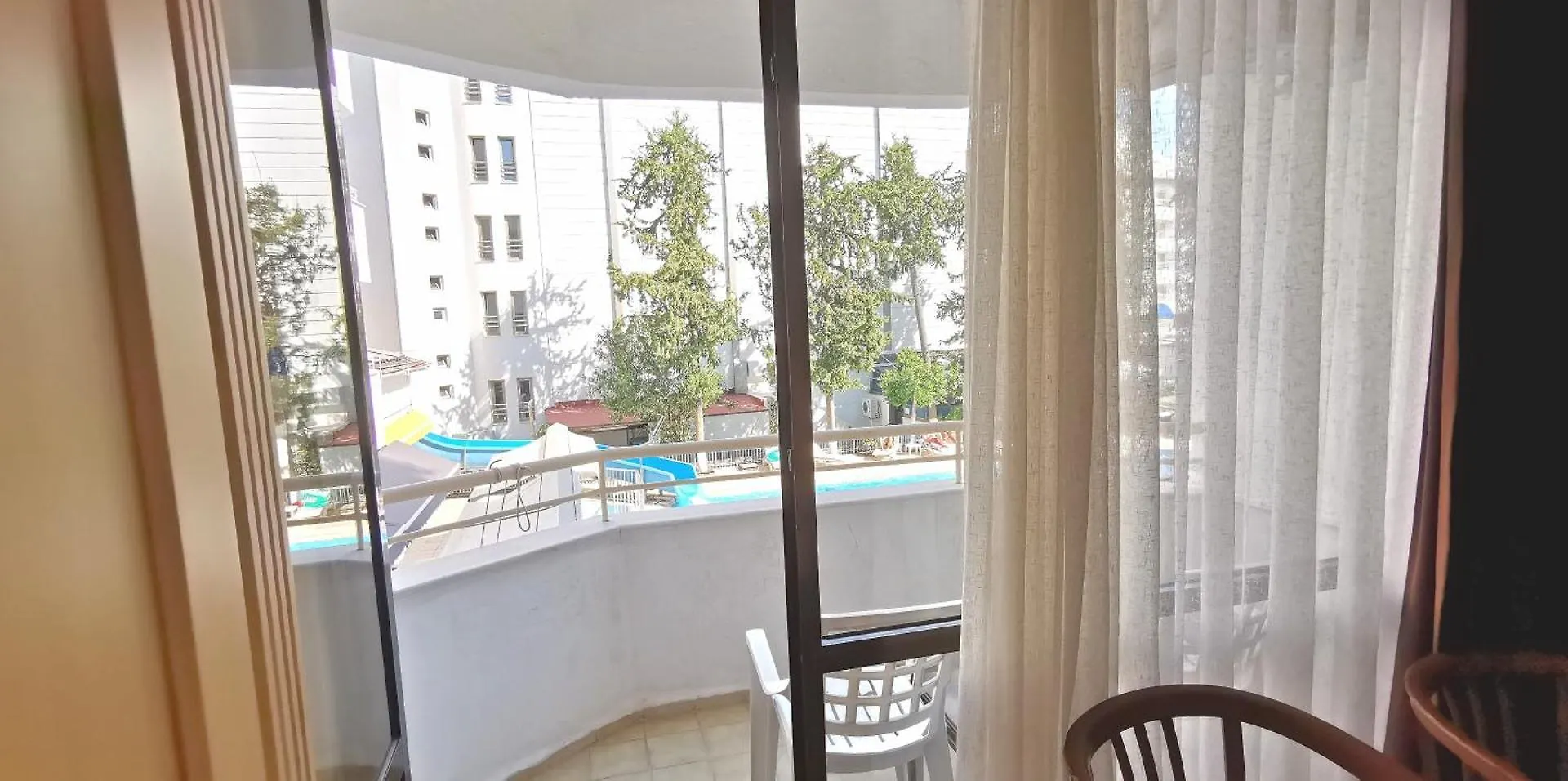 Intermar Hotel 말마리스